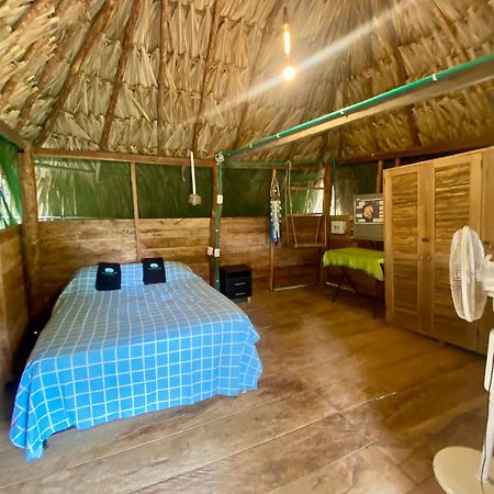MALOKA SURF ISLA FUERTE - Beachfront Puerto Limon Exterior foto